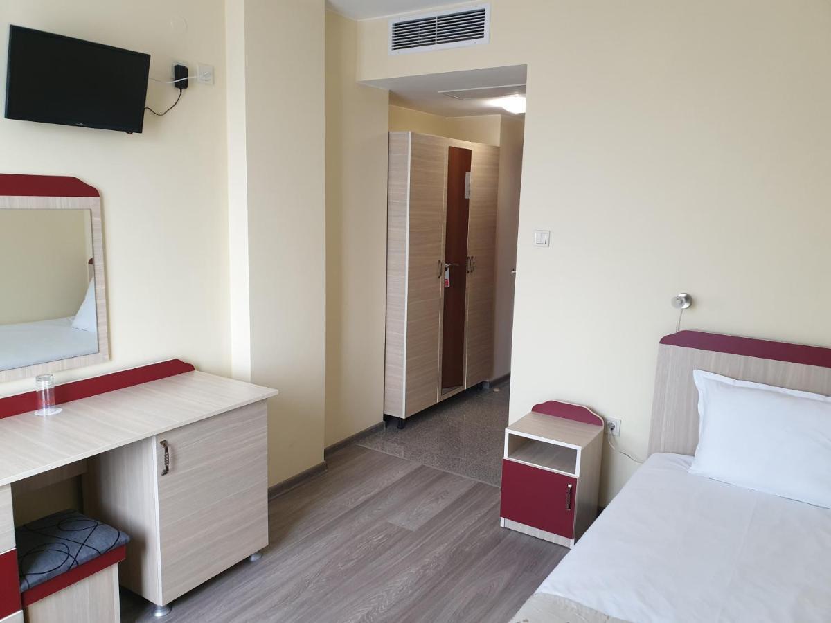 Hotel Puldin Coop Plovdiv Exteriör bild